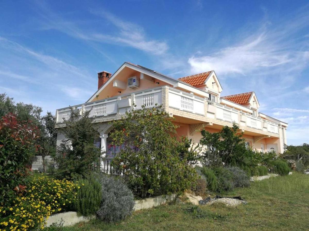 Villa Flora Maris Apartments Privlaka  Exterior foto